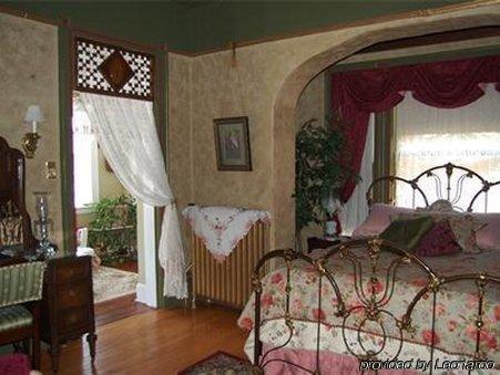 Schuster Mansion Bed & Breakfast Milwaukee Phòng bức ảnh
