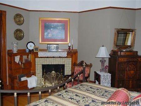 Schuster Mansion Bed & Breakfast Milwaukee Phòng bức ảnh