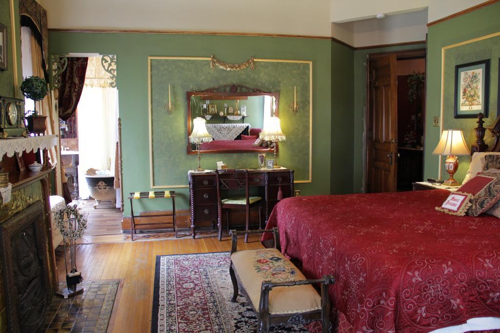 Schuster Mansion Bed & Breakfast Milwaukee Phòng bức ảnh